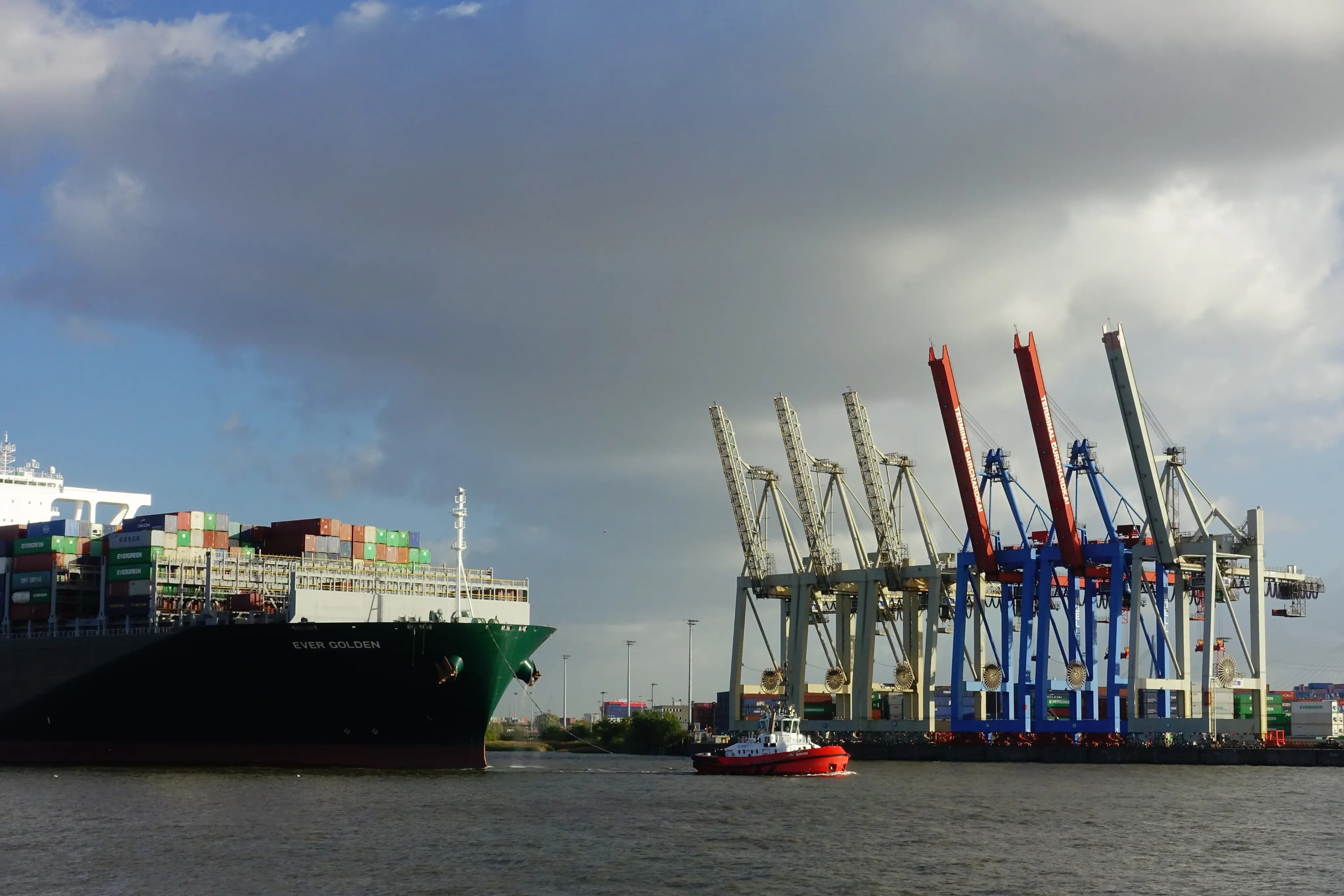 Container vessel at port